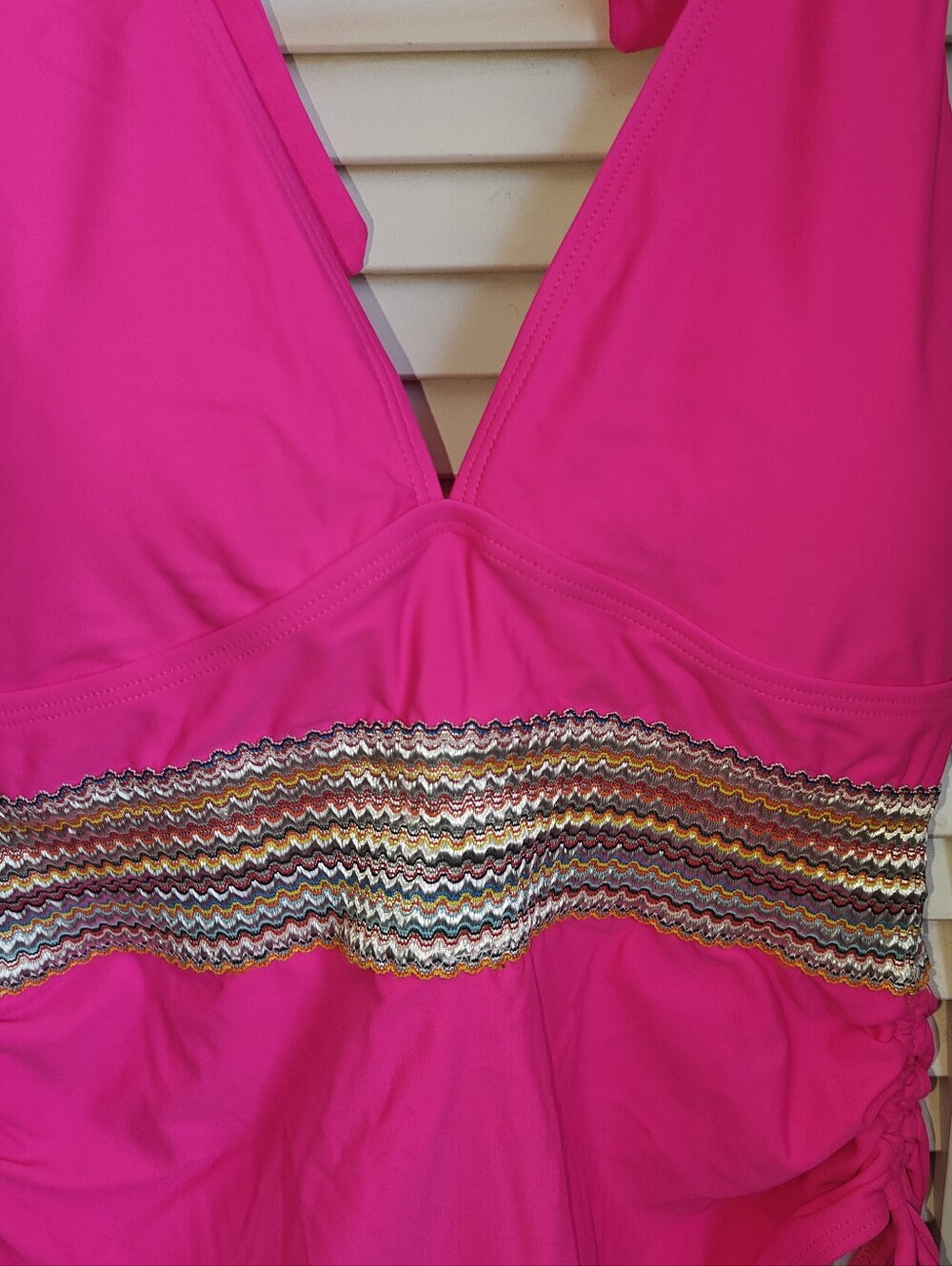 Amazon Hot Pink V-Neck One-Piece Swimsuit with Waist Detail Size M - Picture 7 of 7